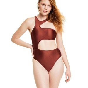 Asymmetrical swimsuit metallic